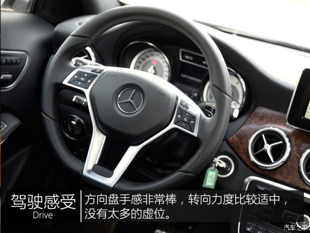  GLA 2015 GLA 260 4MATIC ˶