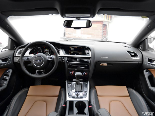 �µ�(����)�µ�A5 2014��Sportback 45 TFSI quattro���а�