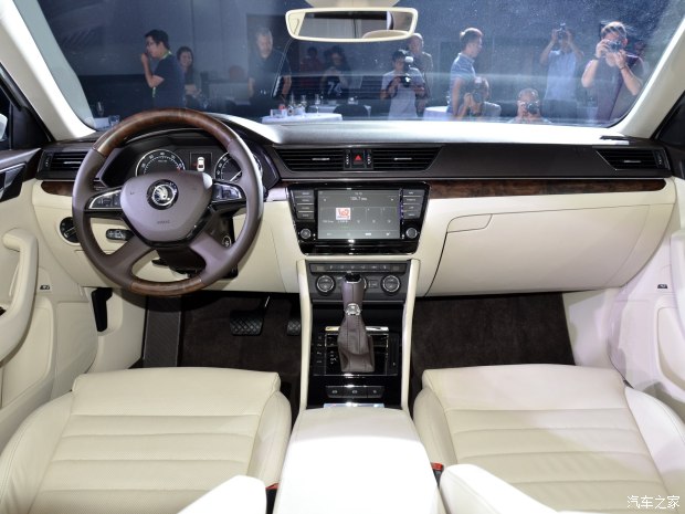 �Ϻ�����˹�´�����2016��230TSI�Զ�����