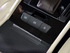 �Ϻ�����˹�´�����2016��230TSI�Զ�����