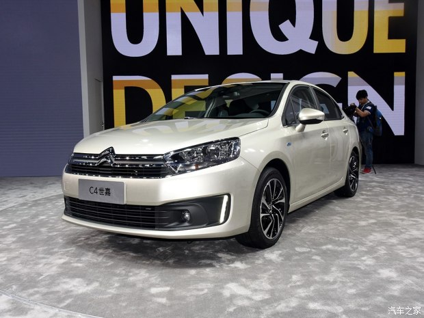 ����ѩ���� C4���� 2015�� ������