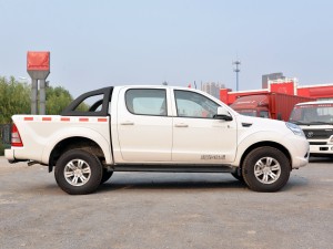 ����������½��2015��2.8T Sϵ�������߶�BJ2037Y3MDVISF2.8