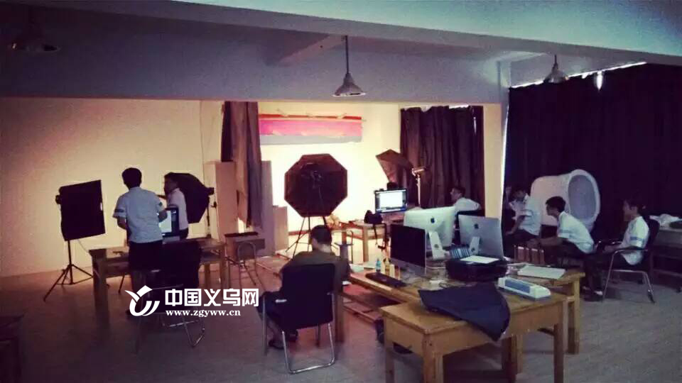 ������Ⱥ18��С���Ӻ����ģ�����΢��Ӱ��ʡ������һ�Ƚ�