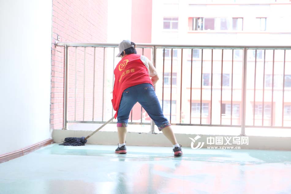 ���ڸ������־Ը�߲���У԰������� ����ѧУ��ѧ