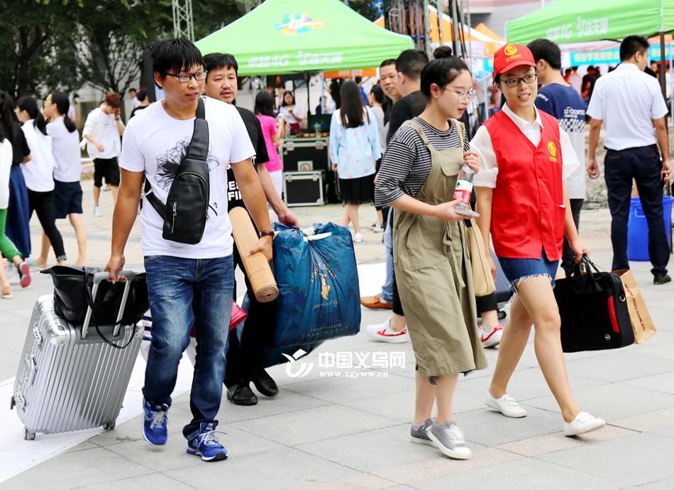 ���ڹ���ѧԺ��ǧ�������� ����ȡһưС���⿴��