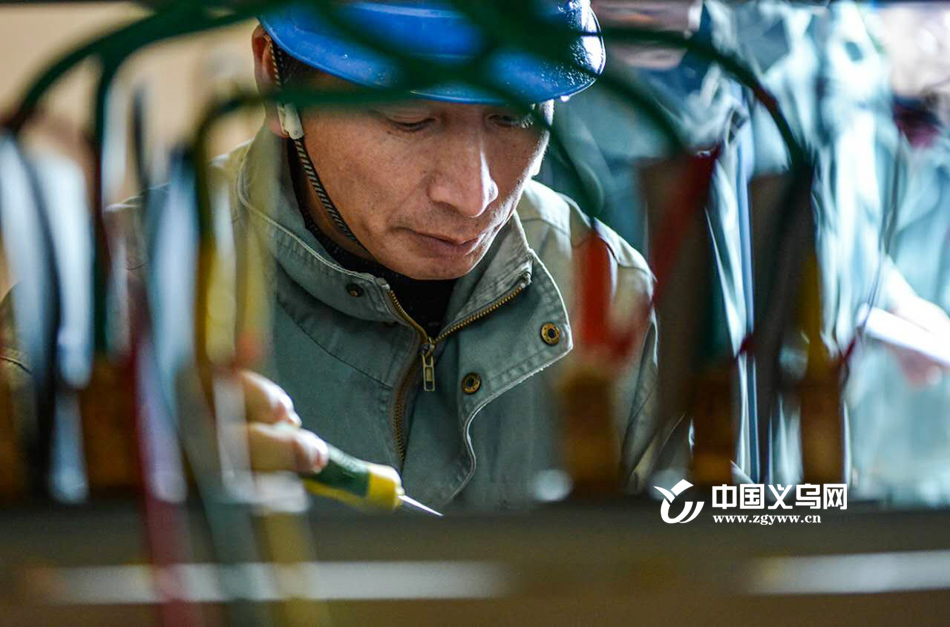 �����ƹ��ǻ��õ�Ԥ��ϵͳ 24Сʱ���߶�̬���