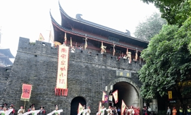 ���ư��������š���VR���ʹ�ʵ�� �����λʳ�С�򡱿���