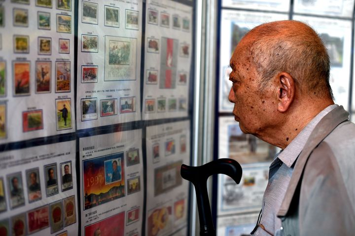 【浙江新闻客户端】长征纪念邮票在义乌首发