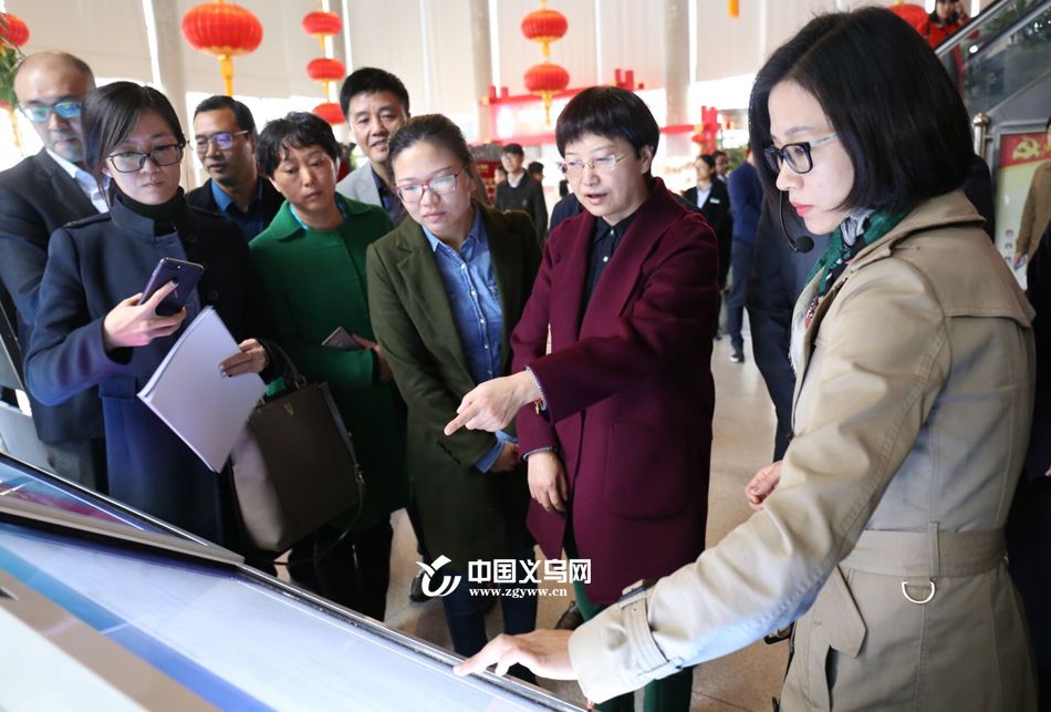 ���ڽ��ܹ�������ʾ�����д�������������