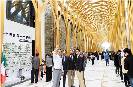 ����С��һ�����������ǧ���� �˰ٶഴҵ��Ŀ��פ