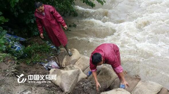 ��÷�Ѵ����ս ��������ͭǽ����