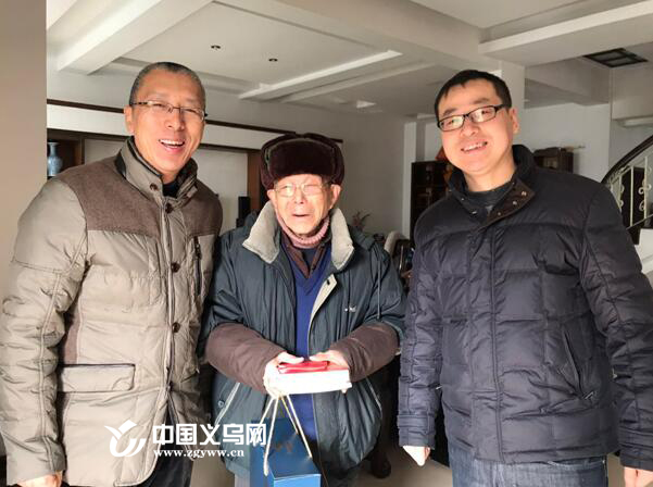 �����м��������쵼����ǰ�߷�ο�������ݸɲ�