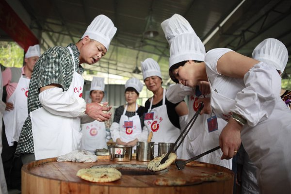 һֻ�ձ�������֮·������С������400���Ʒ�Ƶ�