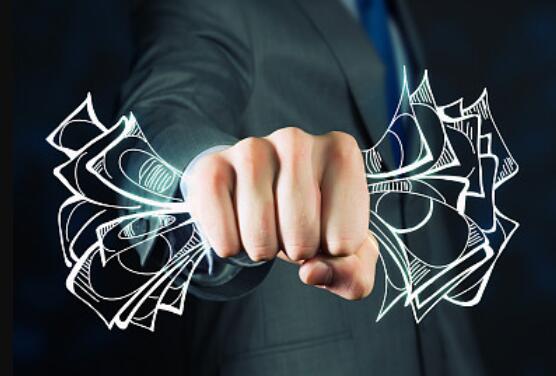 ��ҵ��9�꣺һ���ż��Ӱ�������ǧ��