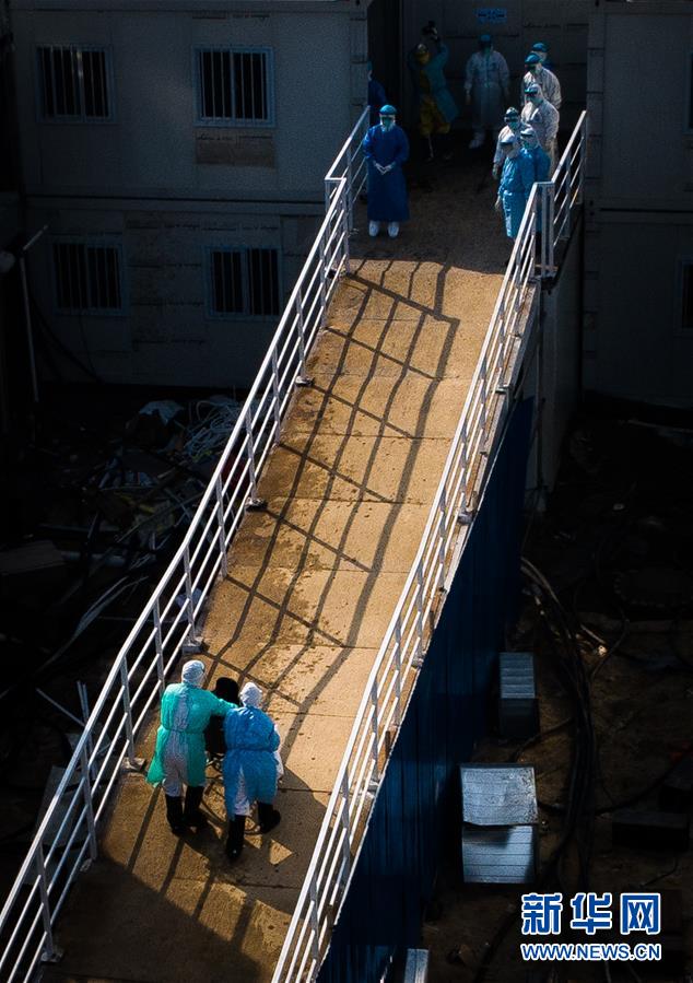 ���»�ȫýͷ����ͼ�Ļ�������15��ΰ������������ʷ�ޱ䡪��ϰ��ƽ��ʱ���й���ɫ�������˼��ָ����ʮ���塱������ᷢչ����