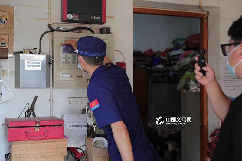 义乌消防联合媒体记者团开展“安全生产月”火灾隐患集中曝光行动
