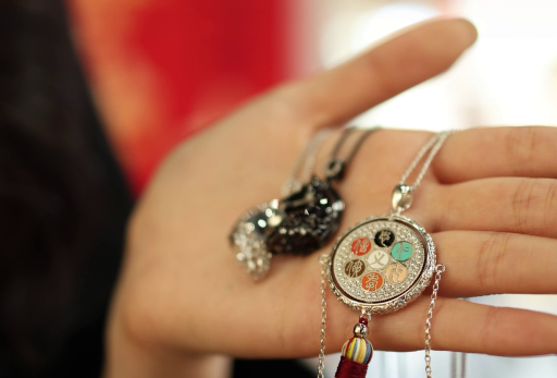 ��Ҫ�ϴ���ح������ҵ�Ѵ�ͳ�Ļ�������Ʒ���ζֱ��������