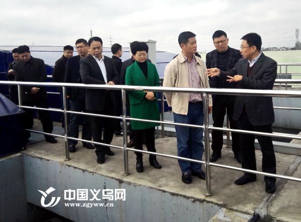 市领导李一飞,葛国庆,董利明等陪同考核组实地检查了义乌的污水处理厂