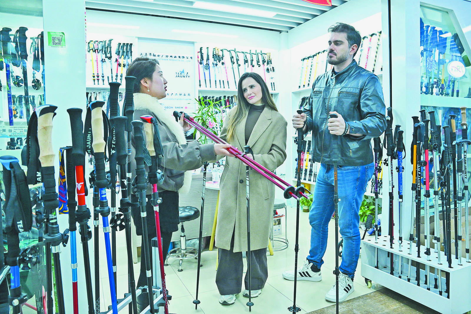 ���ڣ���ѩװ��������ȫ��