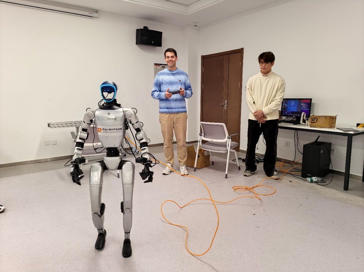 �˲�����ֱͨ��ҵǰ�أ���ƴ�����˲�ҵѧԺ����У��Эͬ������̬