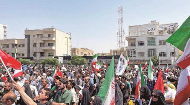 ���ʾ�����ս����������������Ͷ����